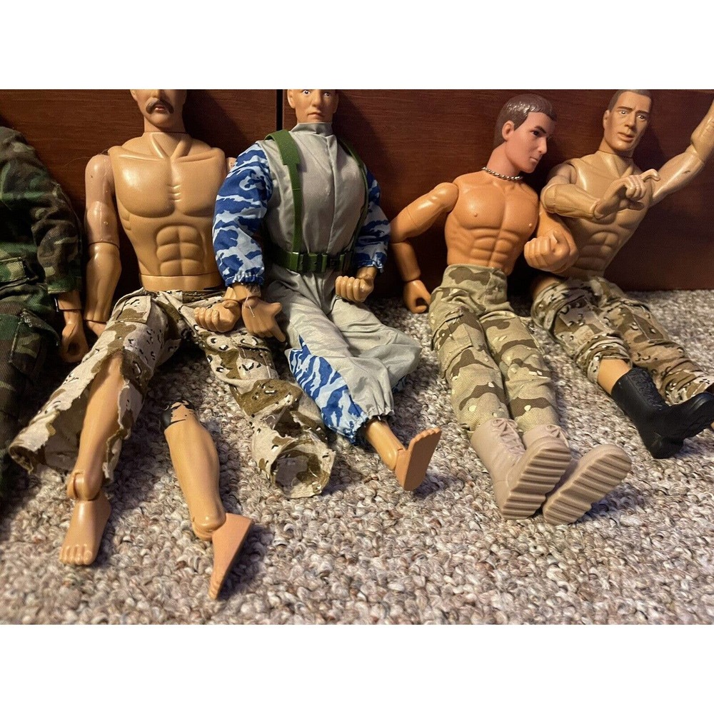 lot of vintage Military and Adventure Action Figures( formative, 21st Century )
